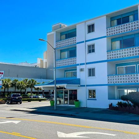 Polynesian Oceanfront Hotel Myrtle Beach Exterior photo