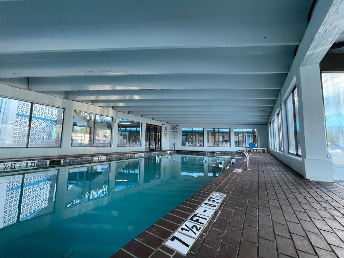 Polynesian Oceanfront Hotel Myrtle Beach Exterior photo